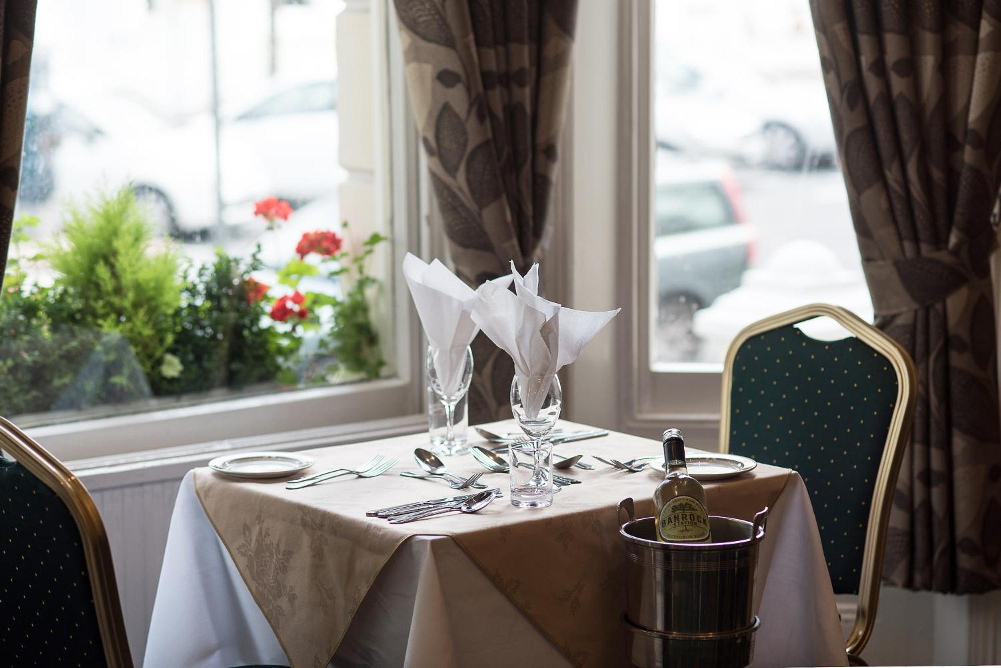 Haddon Hall Hotel WTA-toernooi van WTA-toernooi van Eastbourne Buitenkant foto